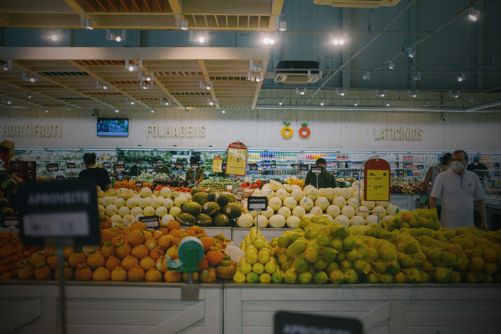 espaço de hortfrut de um supermercado